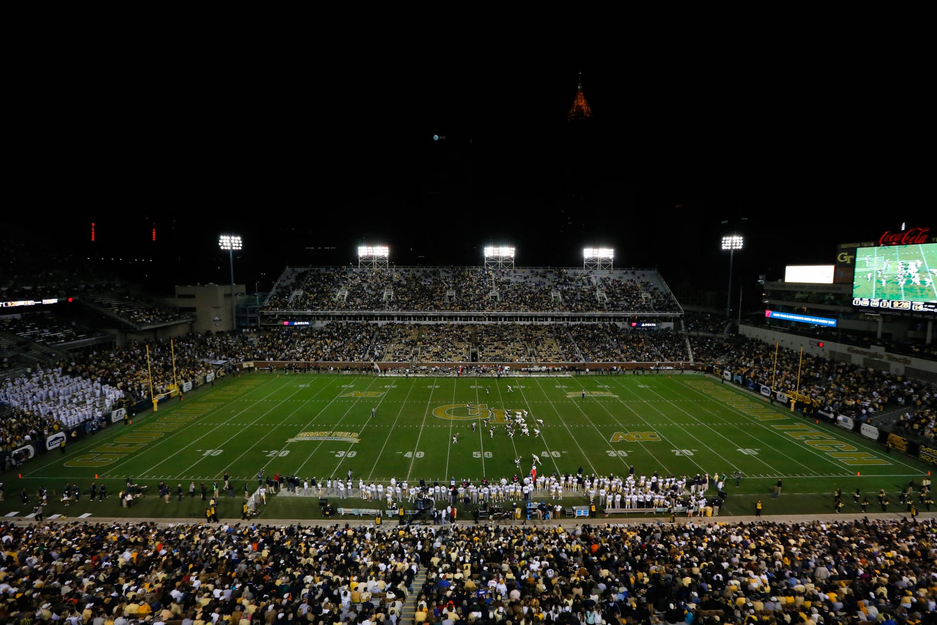 Georgia Tech Football Fan Photo From Today's Game Going Viral - The Spun:  What's Trending In The Sports World Today