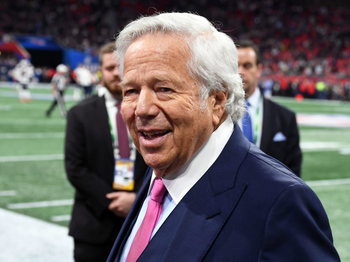 Robert Kraft teases 'special announcement' while honoring Jakob