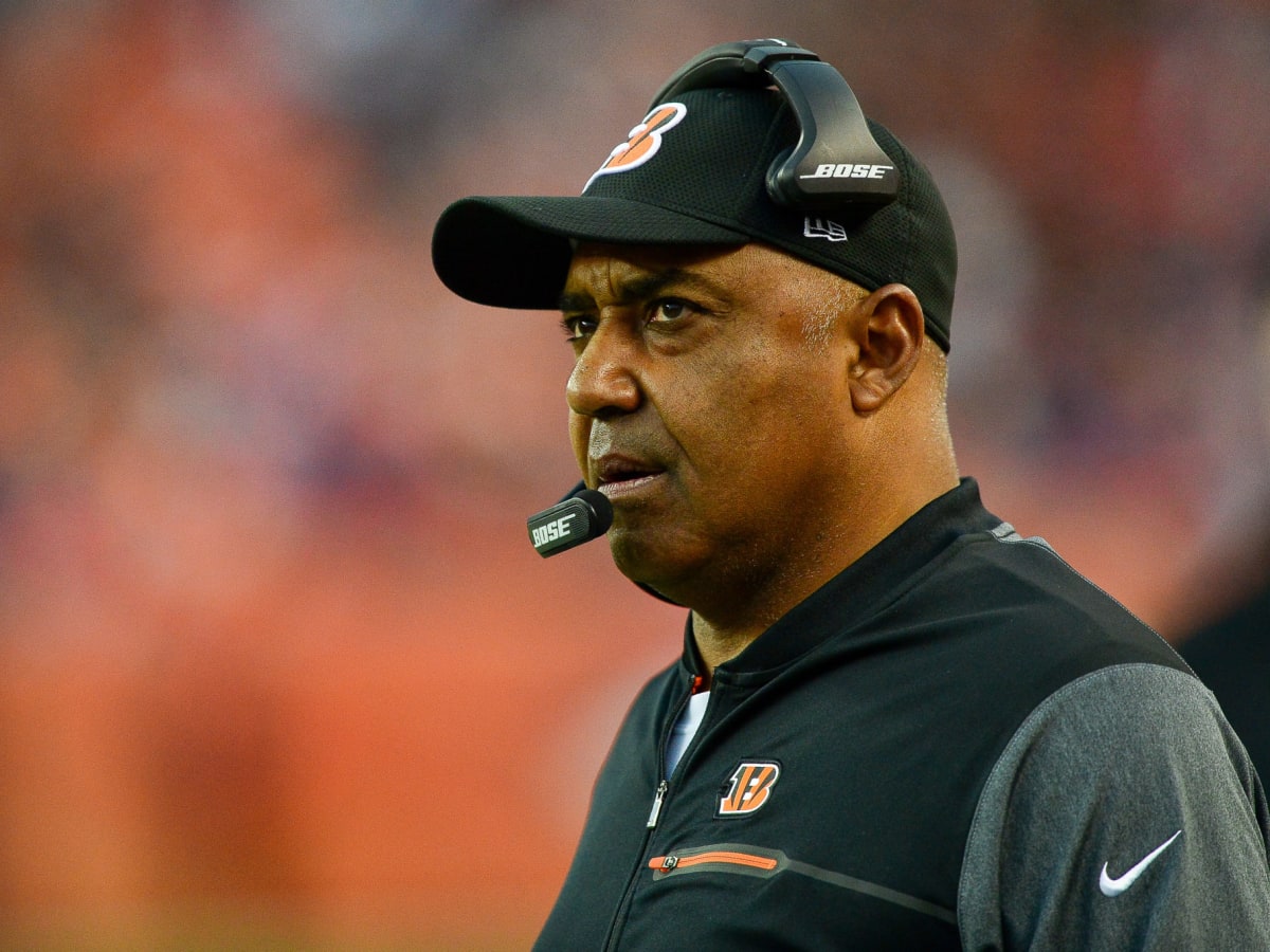 Former Bengals coach Lewis lands job as head coach