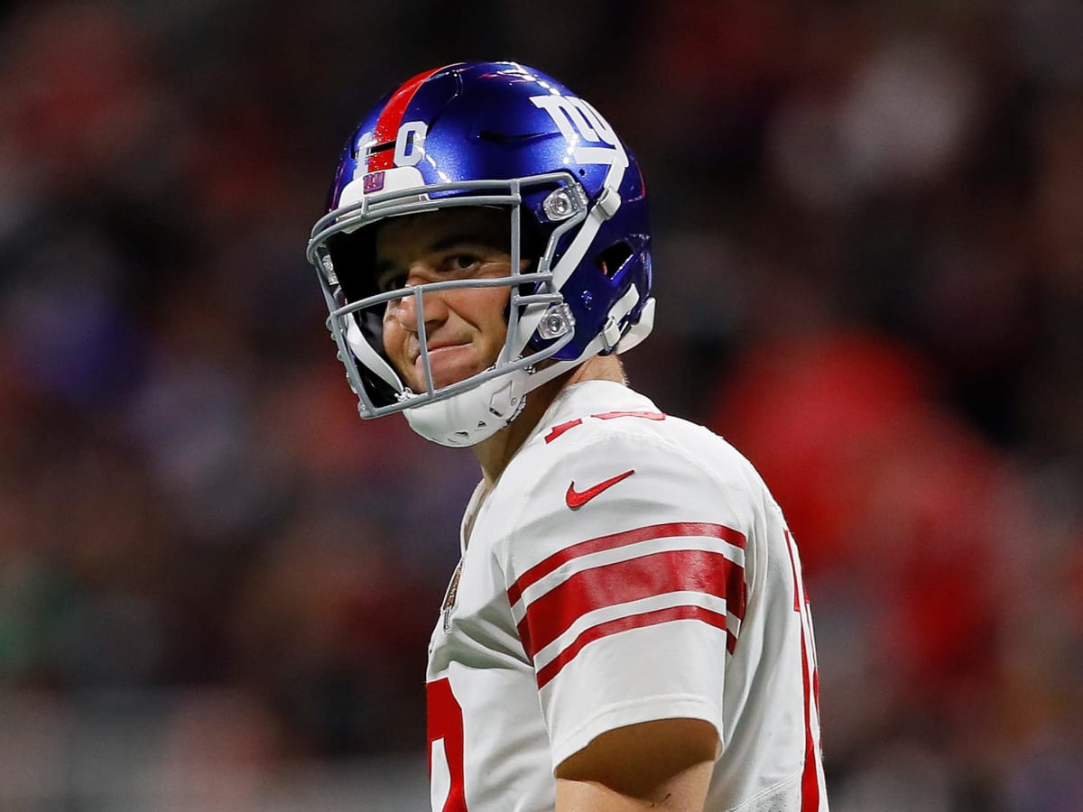 Eli Manning tries out for college football team while disguised as 'Chad  Powers': 'Absolute gold