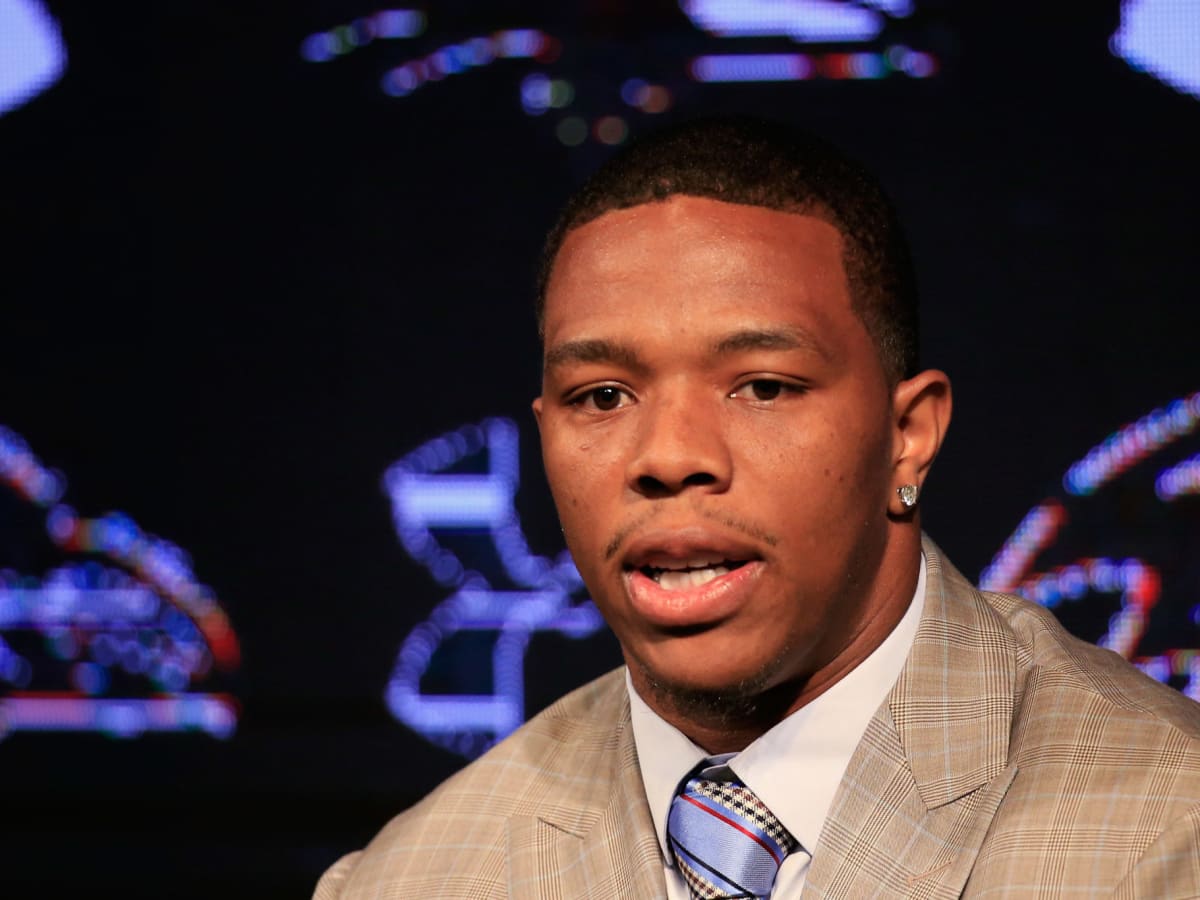 Ray Rice attends Ravens training camp practice, nearly 10 years