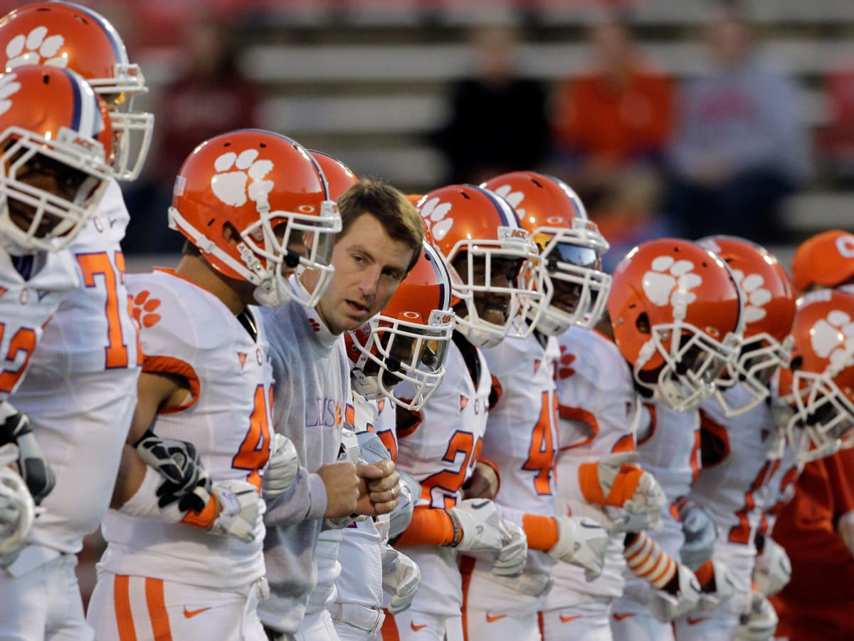 Getting it done: Clemson, LSU backs proving they belong