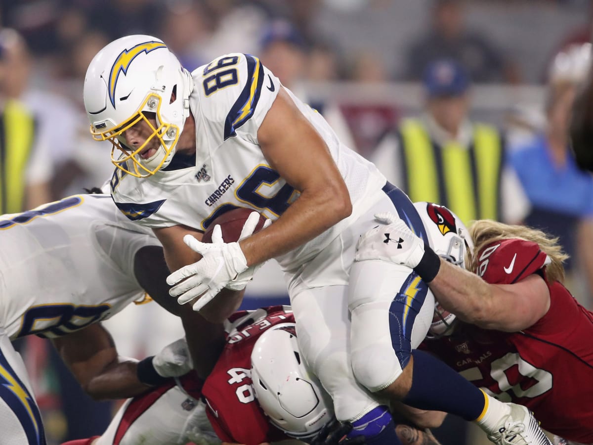 ESPN: New England Patriots sign former Chargers' TE Hunter Henry to 3-year  deal