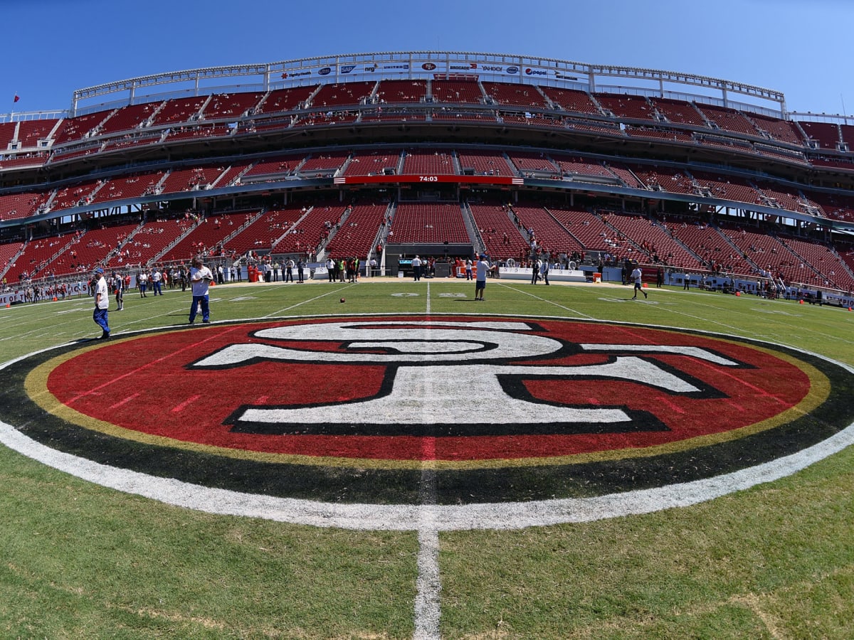 SAN FRANCISCO 49ERS Virtual Venue™ by IOMEDIA