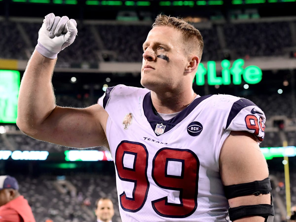 Breaking News: JJ Watt Takes Shirtless Pic