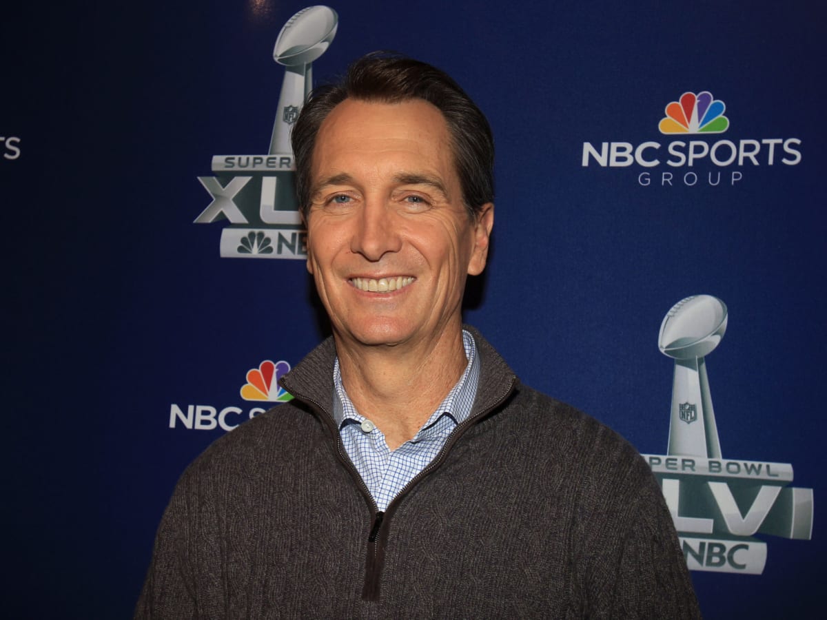 NFL Fans React To Cris Collinsworth's Performance On Sunday Night