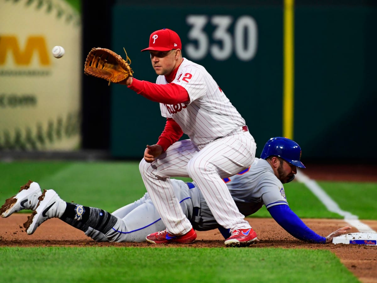 Rhys Hoskins' wife goes viral for cool gesture to Phillies fans