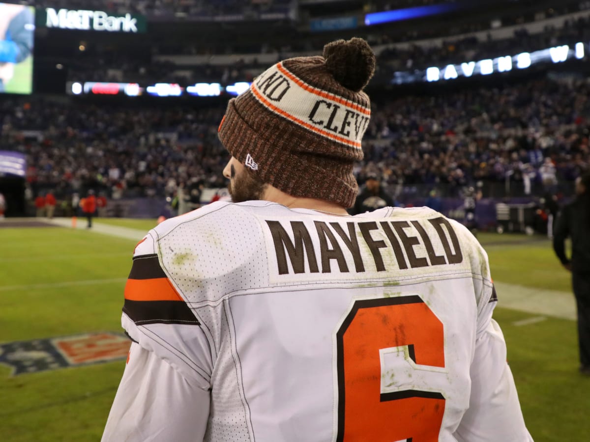 Browns quarterback Baker Mayfield, left arm in a sling, says he'll  'absolutely' make it for Thursday night's game 