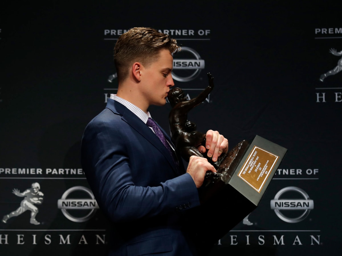 LSU quarterback Joe Burrow wins Heisman Trophy in landslide vote, College  football