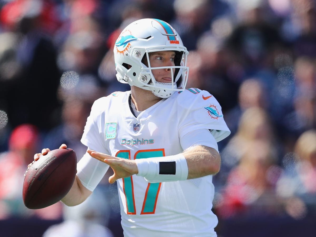 Dolphins QB Ryan Tannehill listed as questionable for Sunday's