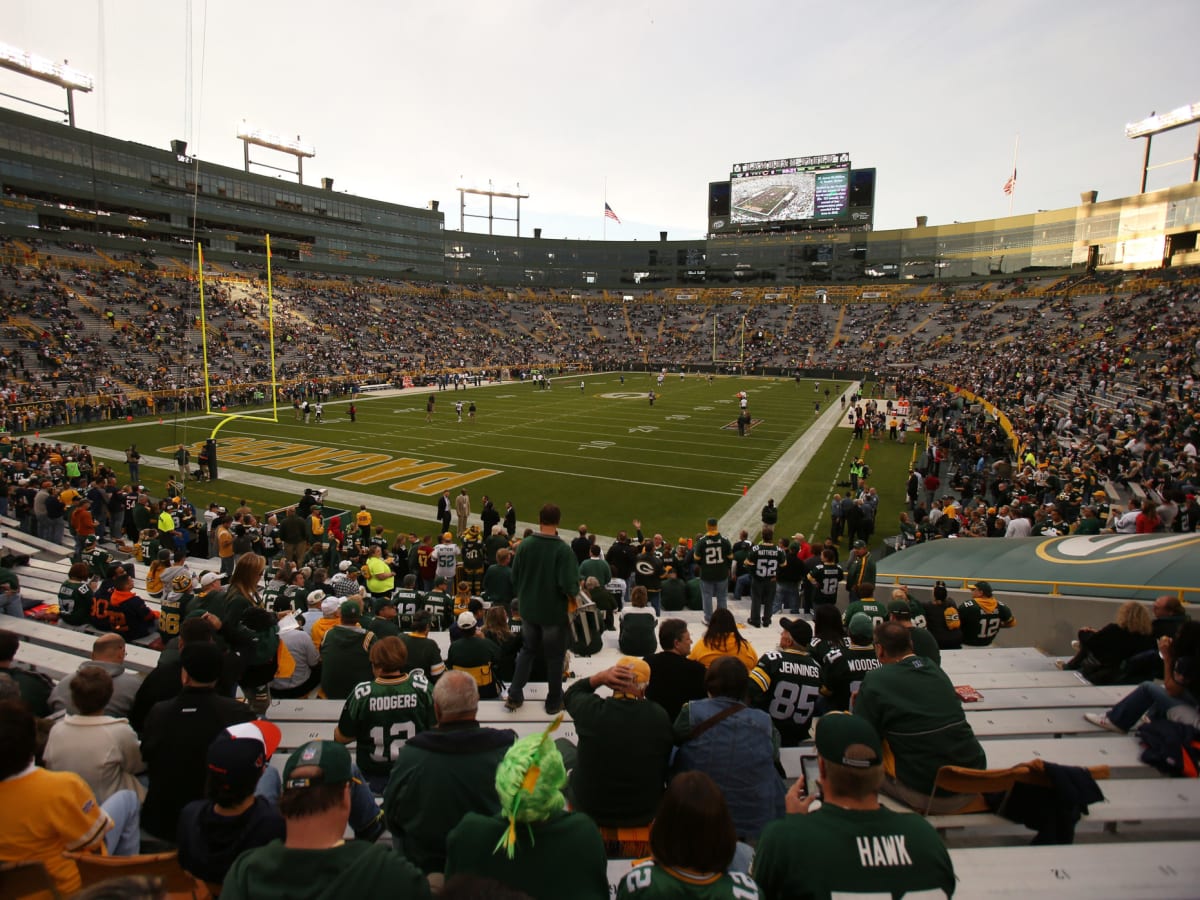 Packers fan arrives before the NFL game between the Green Bay Packers and  Chicago Bears at Lambeau Field in Green Bay on September 28, 2017. Photo by  Kamil Krzaczynski/UPI Stock Photo - Alamy