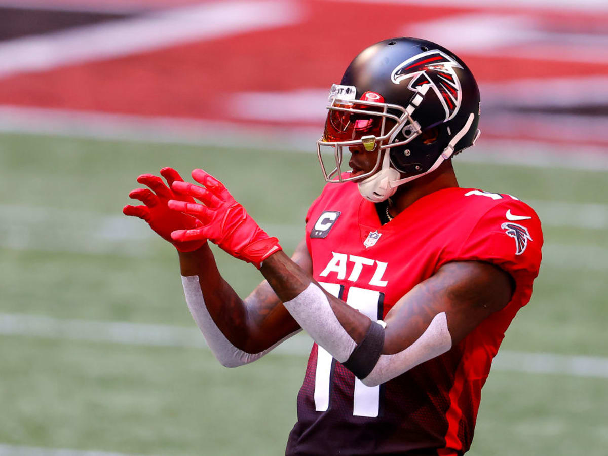 AJ Brown shows respect to Julio Jones with great gesture