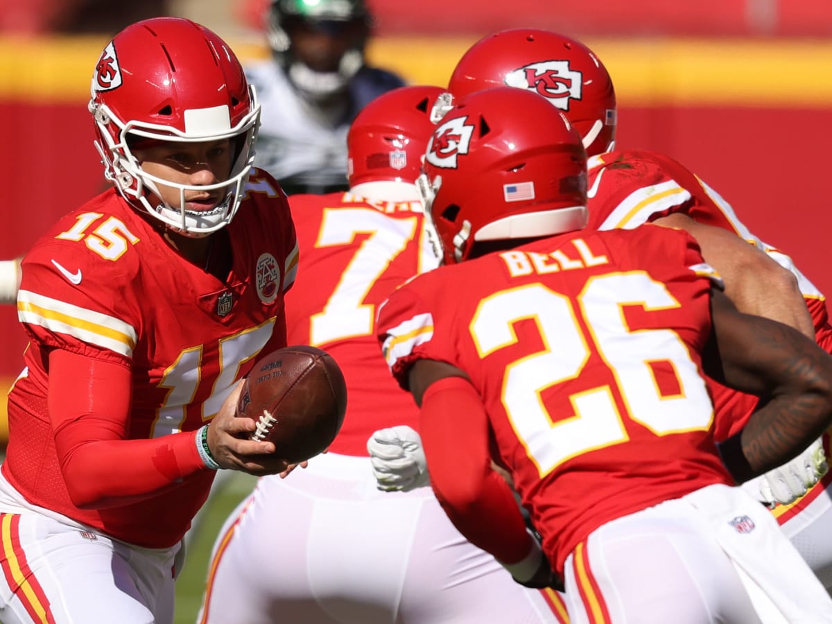 Patrick Mahomes, other Chiefs are excited by Le'Veon Bell addition