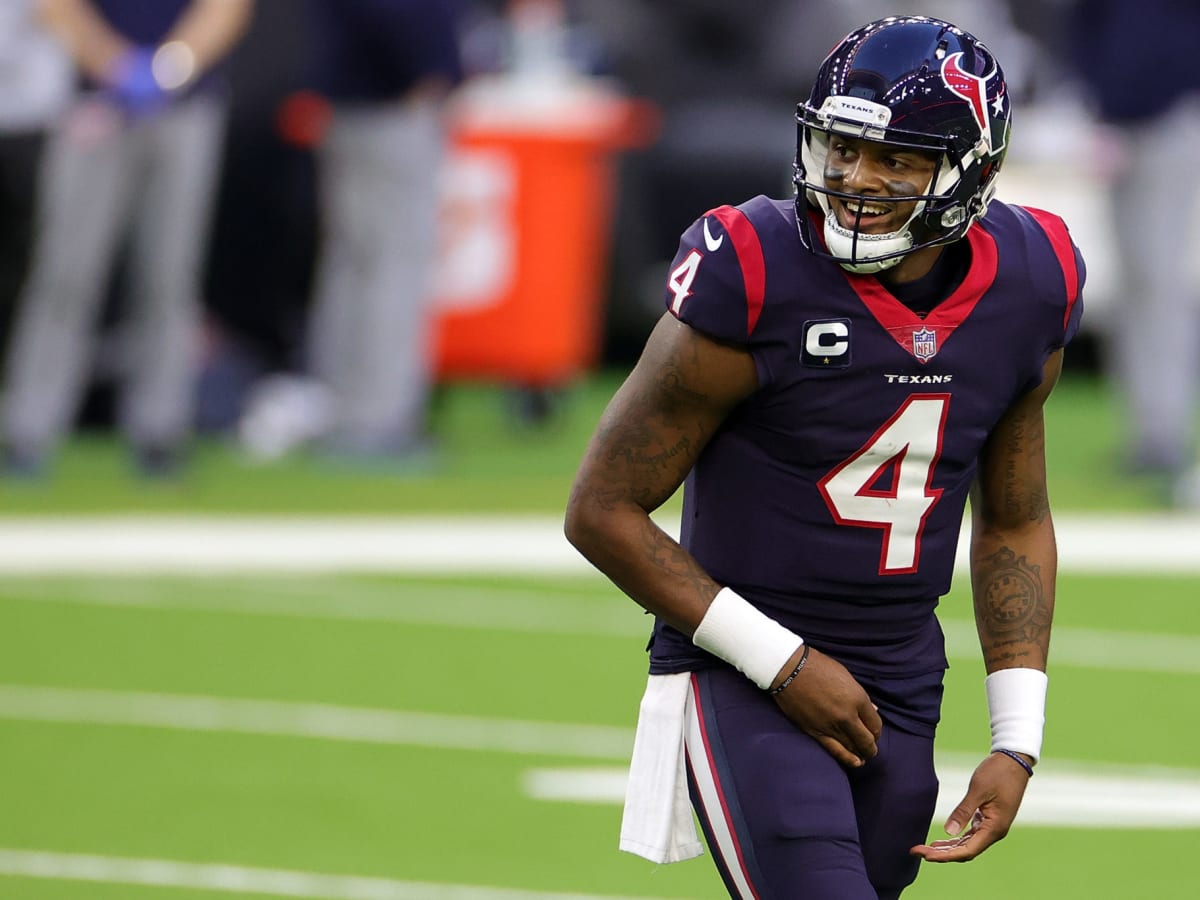 NFL teams engage in bidding war over Deshaun Watson