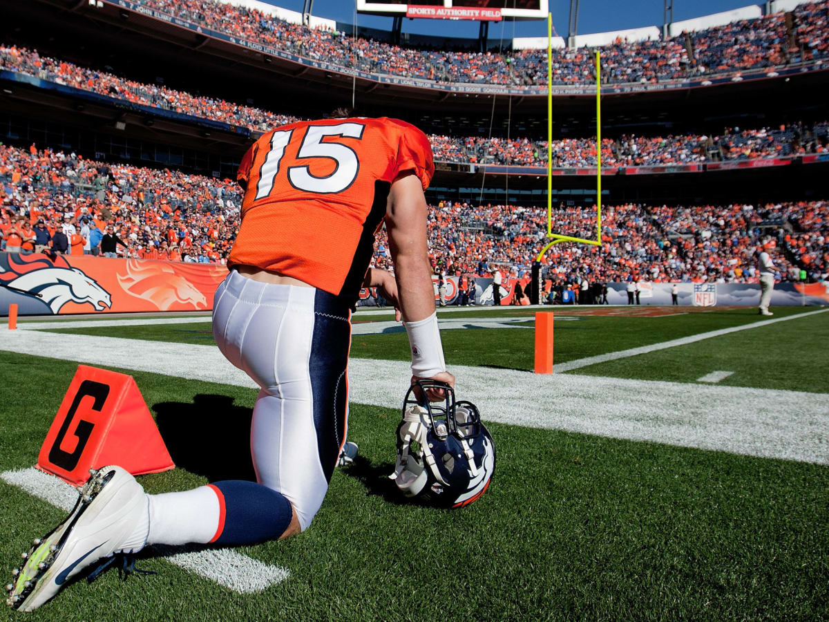 Football community reacts to Jags' decision to waive Tim Tebow