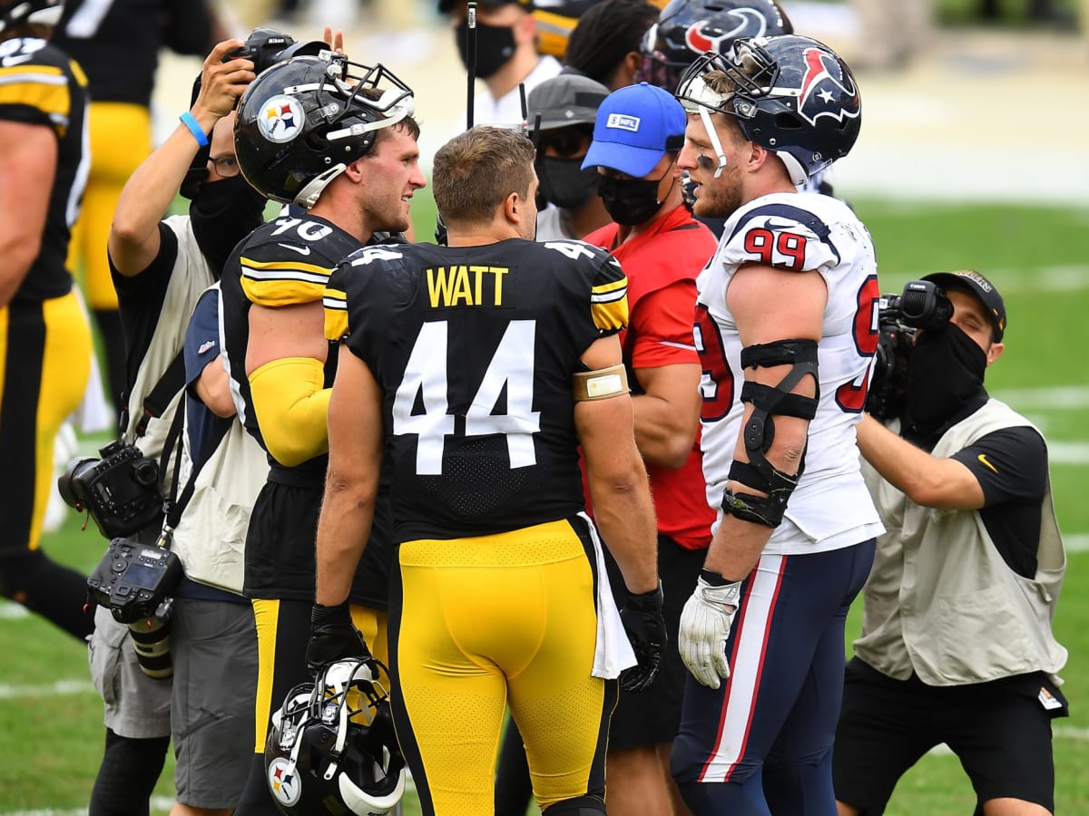 Pittsburgh Steelers fullback Derek Watt (44) is congratulated by linebacker  T.J. Watt (90) during the second half of an NFL football game against the  Buffalo Bills in Orchard Park, N.Y., Sunday, Sept.