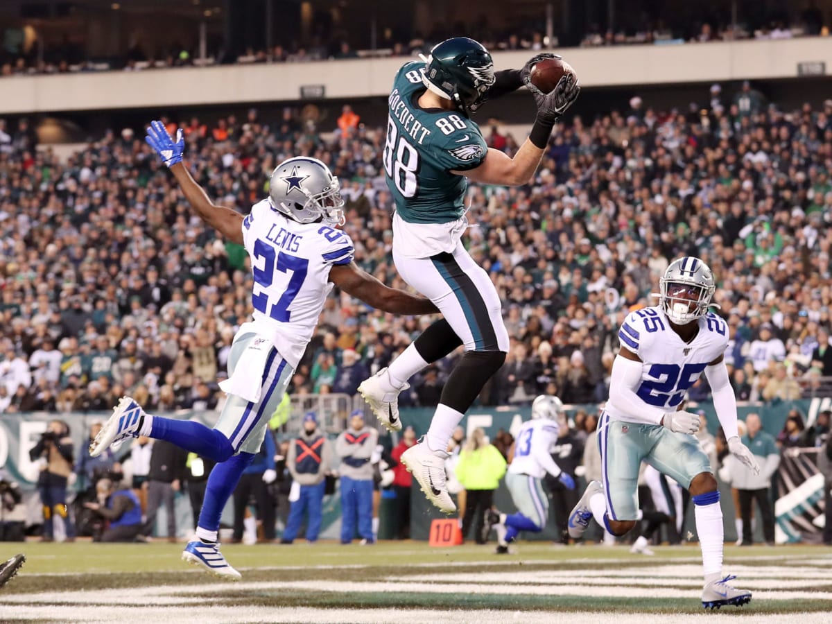 Watch Eagles star Dallas Goedert as he erase his fathers sins