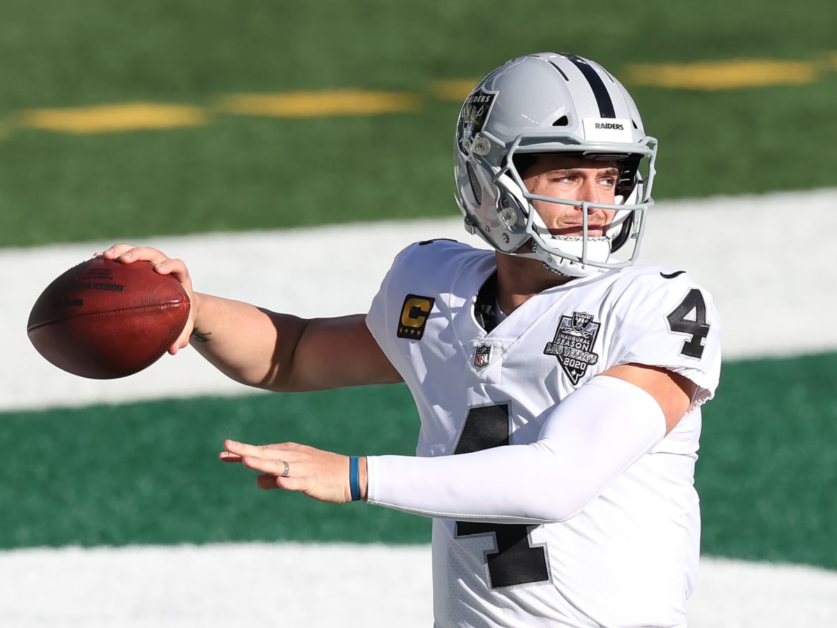 Derek Carr declines to discuss Raiders fallout; benched Las Vegas