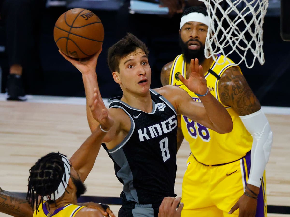 ESPN - Bogdan Bogdanovic will be the newest member of the Atlanta Hawks  after the Sacramento Kings declined to match his four-year, $72 million  offer sheet. (via Adrian Wojnarowski)