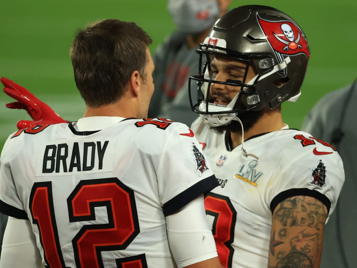 Mike Evans's Explanation to Ref Defending Tom Brady Goes Viral - Sports  Illustrated