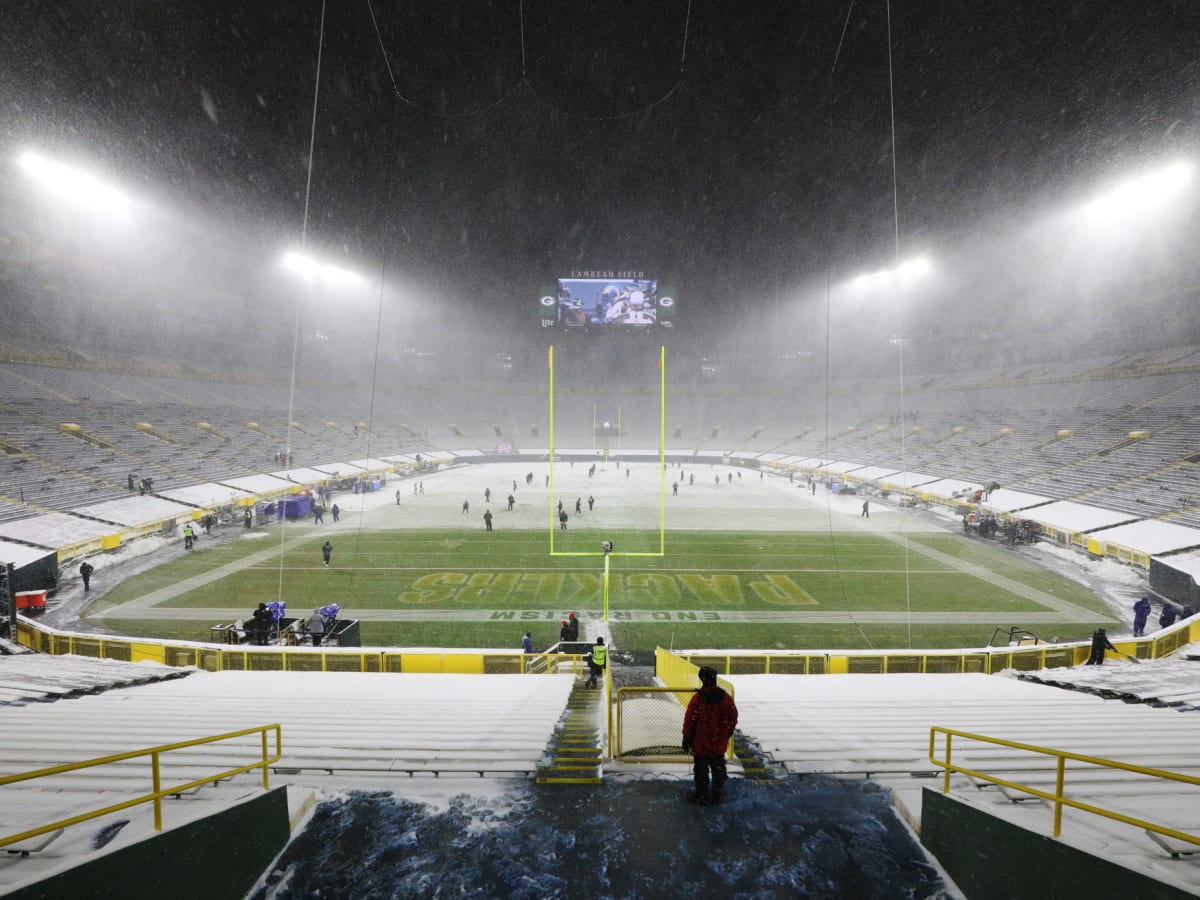 Packers vs. Titans recap: Green Bay rolls at snowy Lambeau Field
