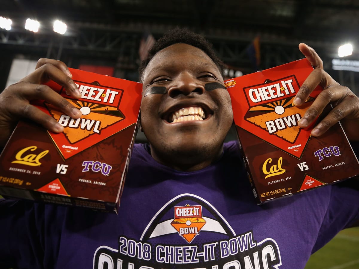 Cheez-It Bowl' joins the pantheon of awesomely, well, cheesy bowl game  names - The Washington Post