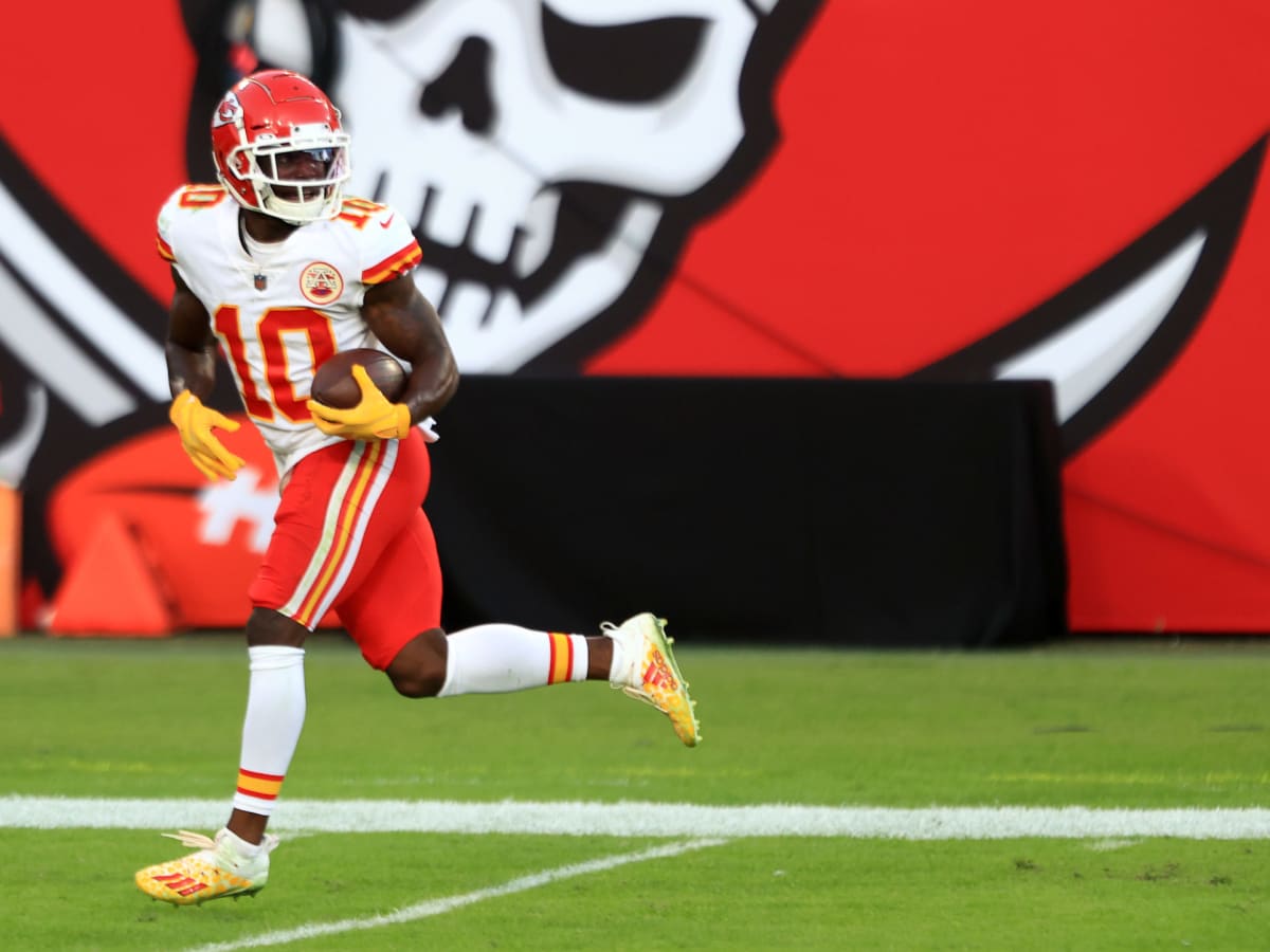 Kansas City Chiefs: Tyreek Hill jokes about changing positions