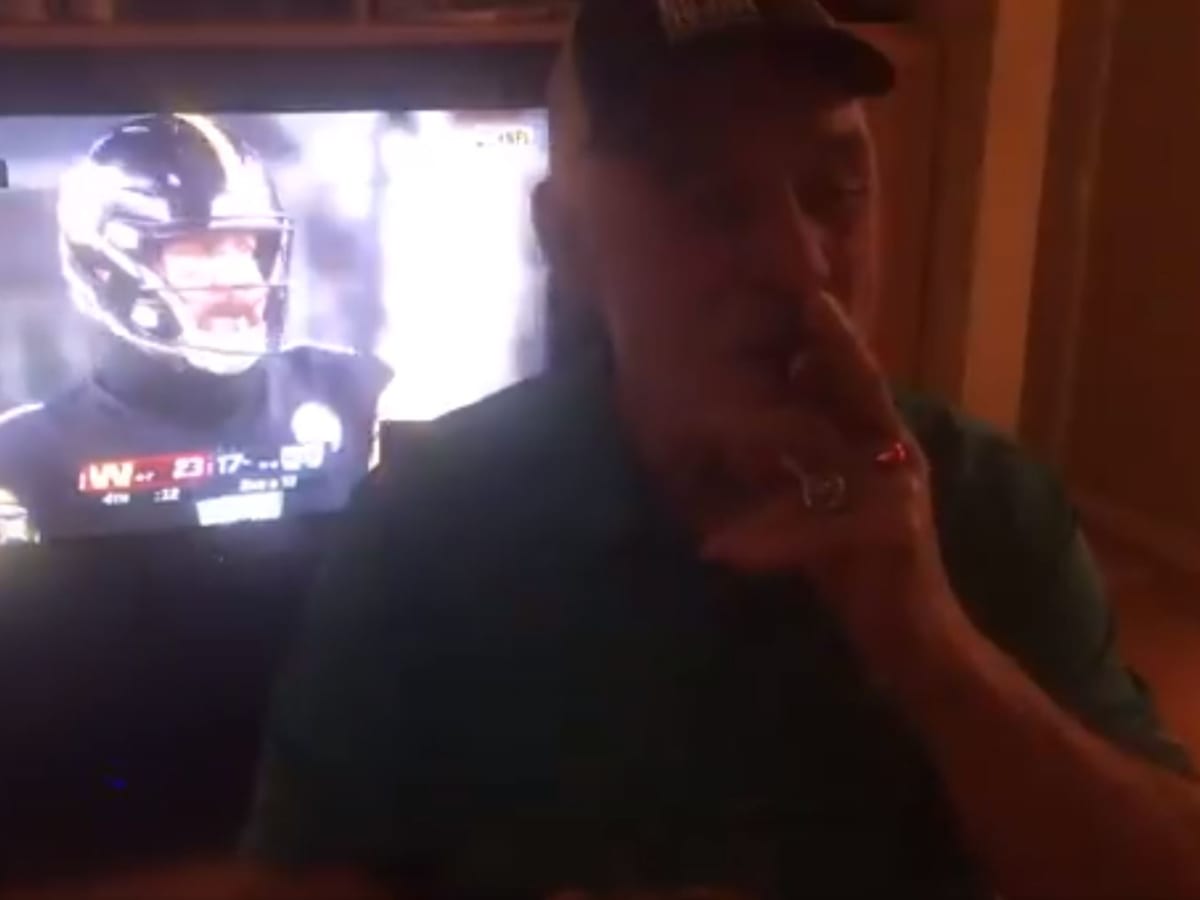 Annoying 1972 Dolphins break out champagne after Blackhawks loss