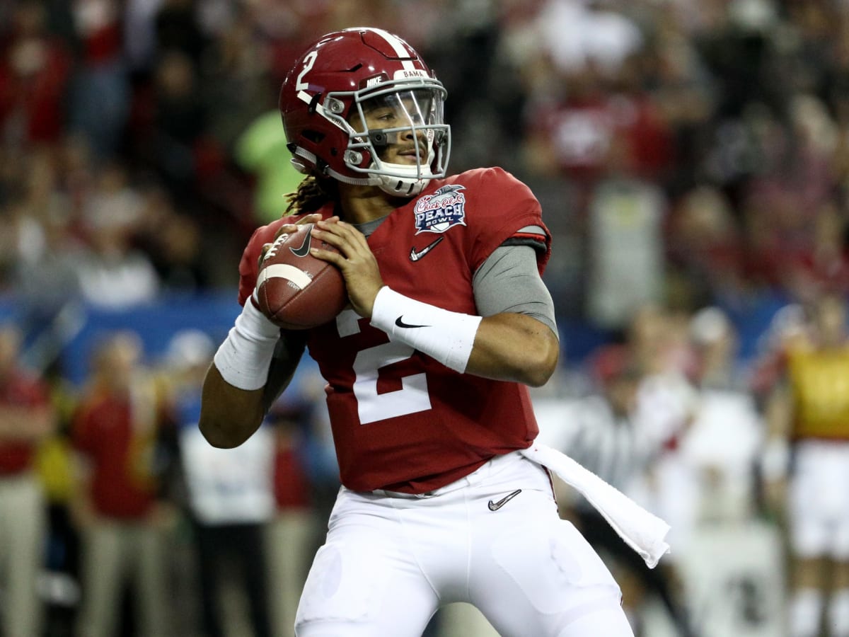 Alabama quarterback Jalen Hurts enters the college football transfer portal  