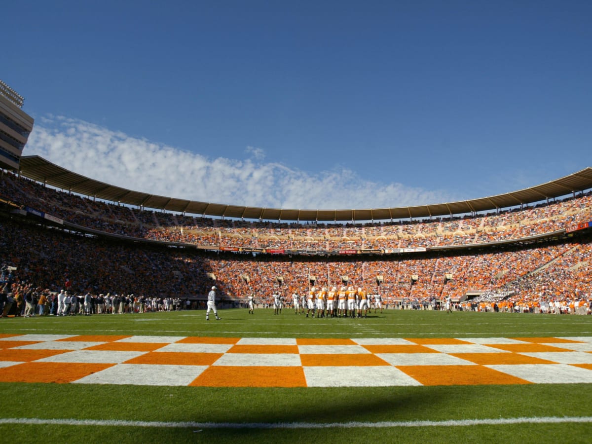 Vols Mash Five Home Runs to Douse Flames, 9-3 - University of Tennessee  Athletics