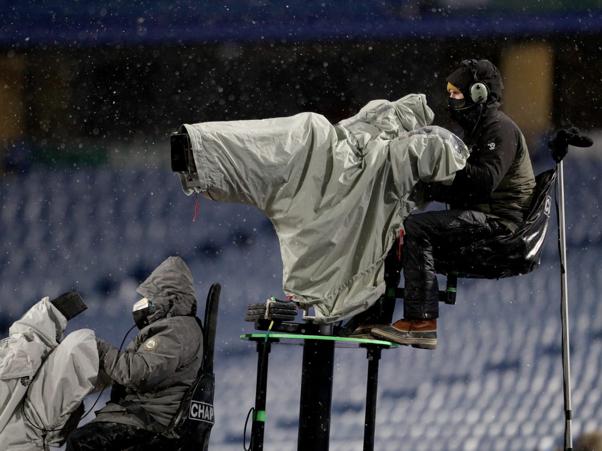 A frigid forecast: Temperatures for Steelers vs. Raiders on Christmas Eve  expected to be among coldest games in team history - CBS Pittsburgh