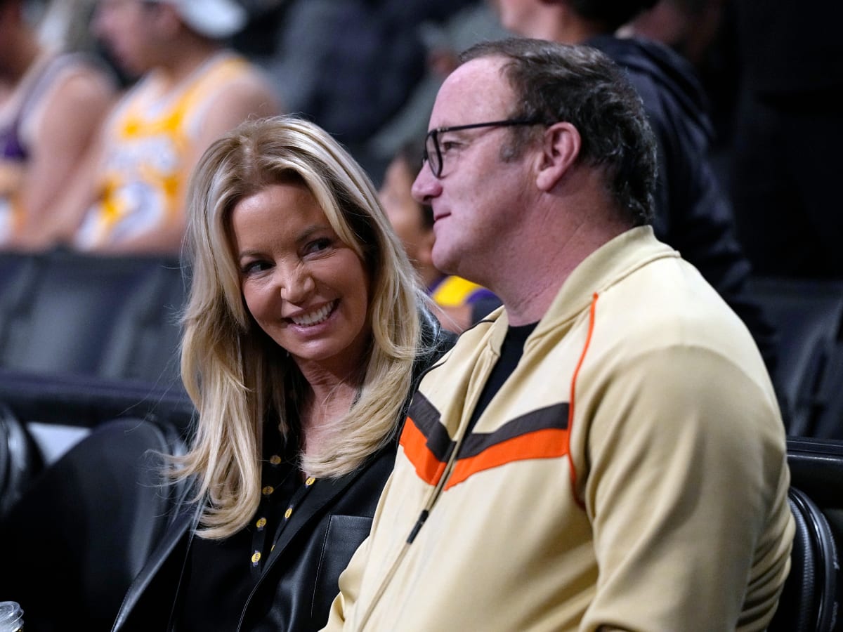 Jeanie Buss, Lakers' media mogul owner, is engaged to a 'Jerry Maguire'  movie actor