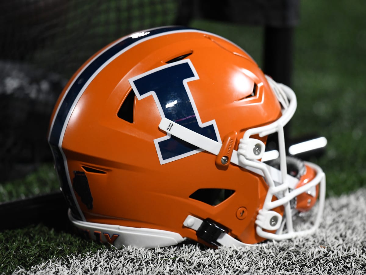 Chase Brown: 3 things to know about the Illinois Fighting Illini football  running back