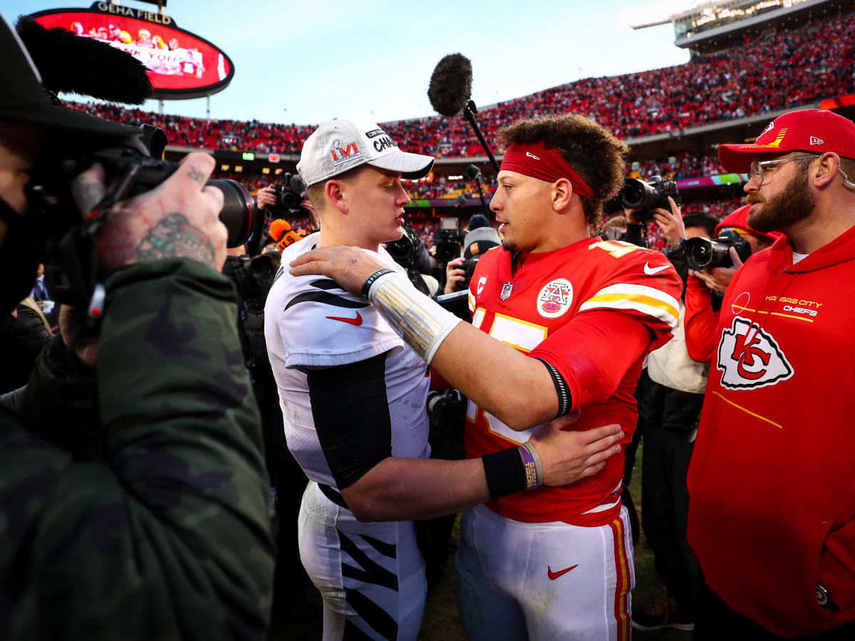 Patrick Mahomes Flashes Super Bowl Rings in Response to Ja'Marr Chase's 'Pat  Who' Jab - Sports Illustrated