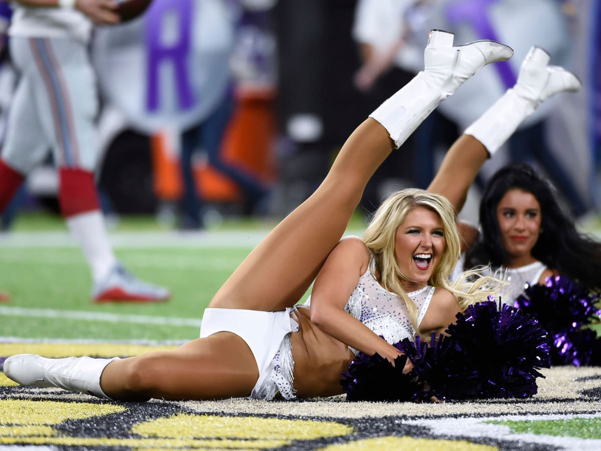 Look: 10 Stunning Photos Of NFL Cheerleaders - The Spun: What's