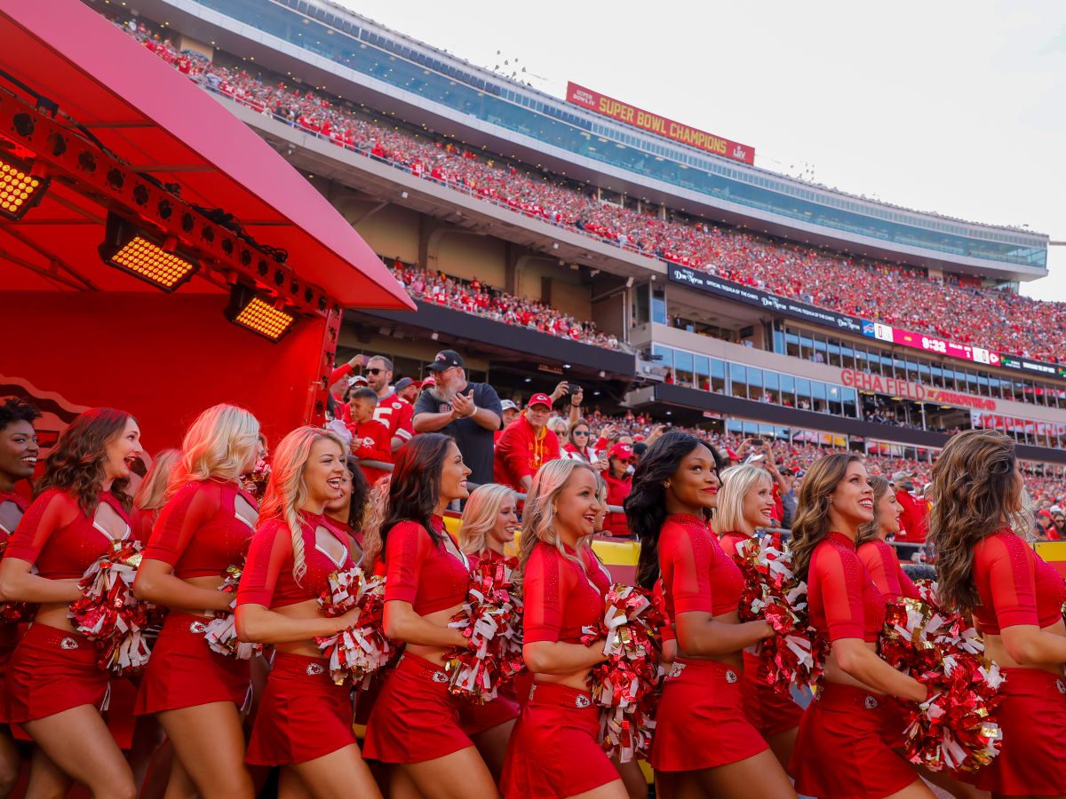 Kansas City Chiefs Cheerleaders Photos from Week 8 – Ultimate Cheerleaders