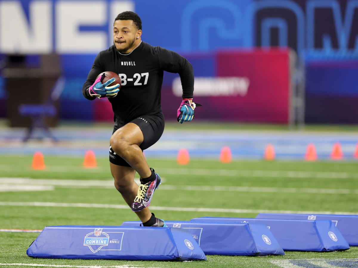 49ers Run Through Drills at the NFL Combine