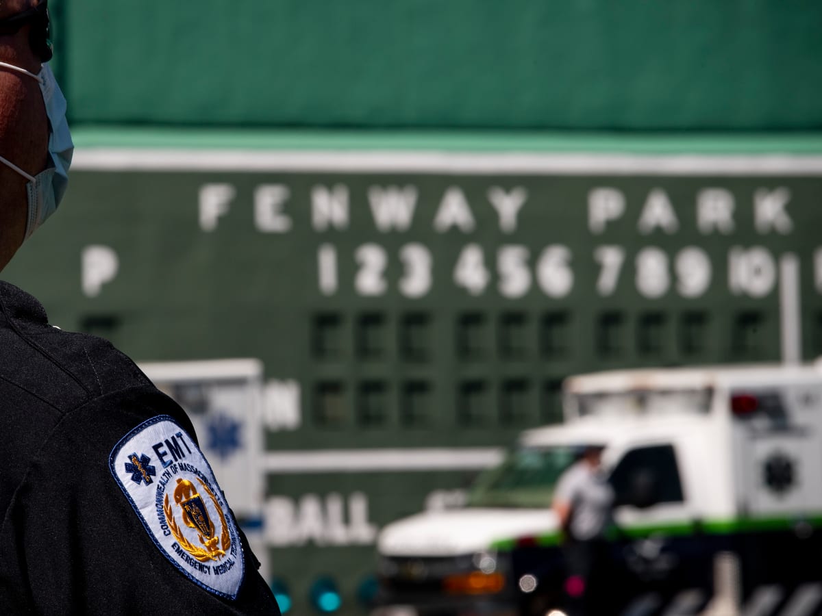 Red Sox broadcaster blasts son charged with murder