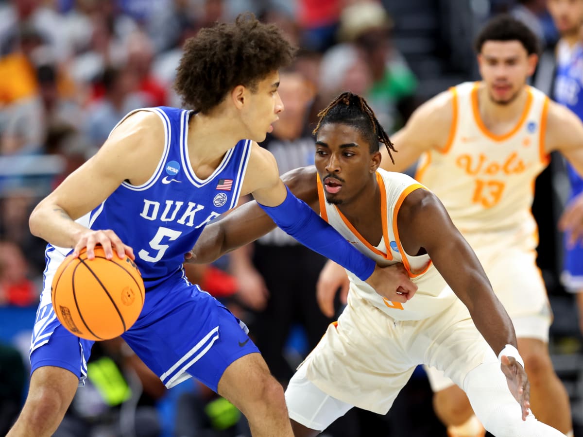 Basketball World Not Happy With Refs In Duke-Tennessee Game - The Spun: What's Trending In The Sports World Today