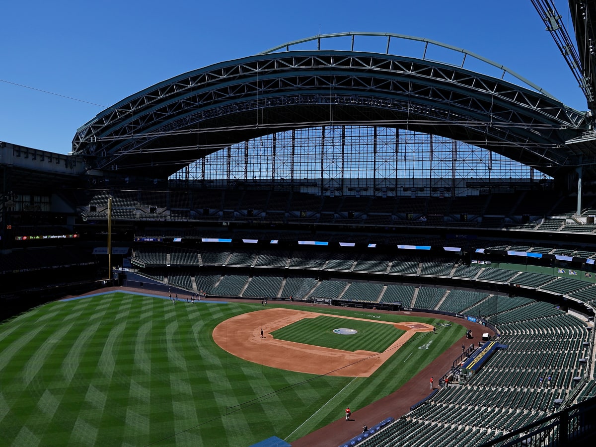 Miller Park Roof Status - Is it Open or Closed?