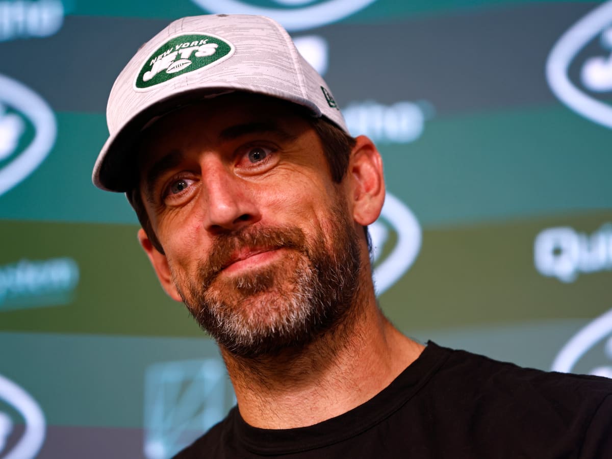 Aaron Rodgers talks about taking ayahuasca at a psychedelics conference