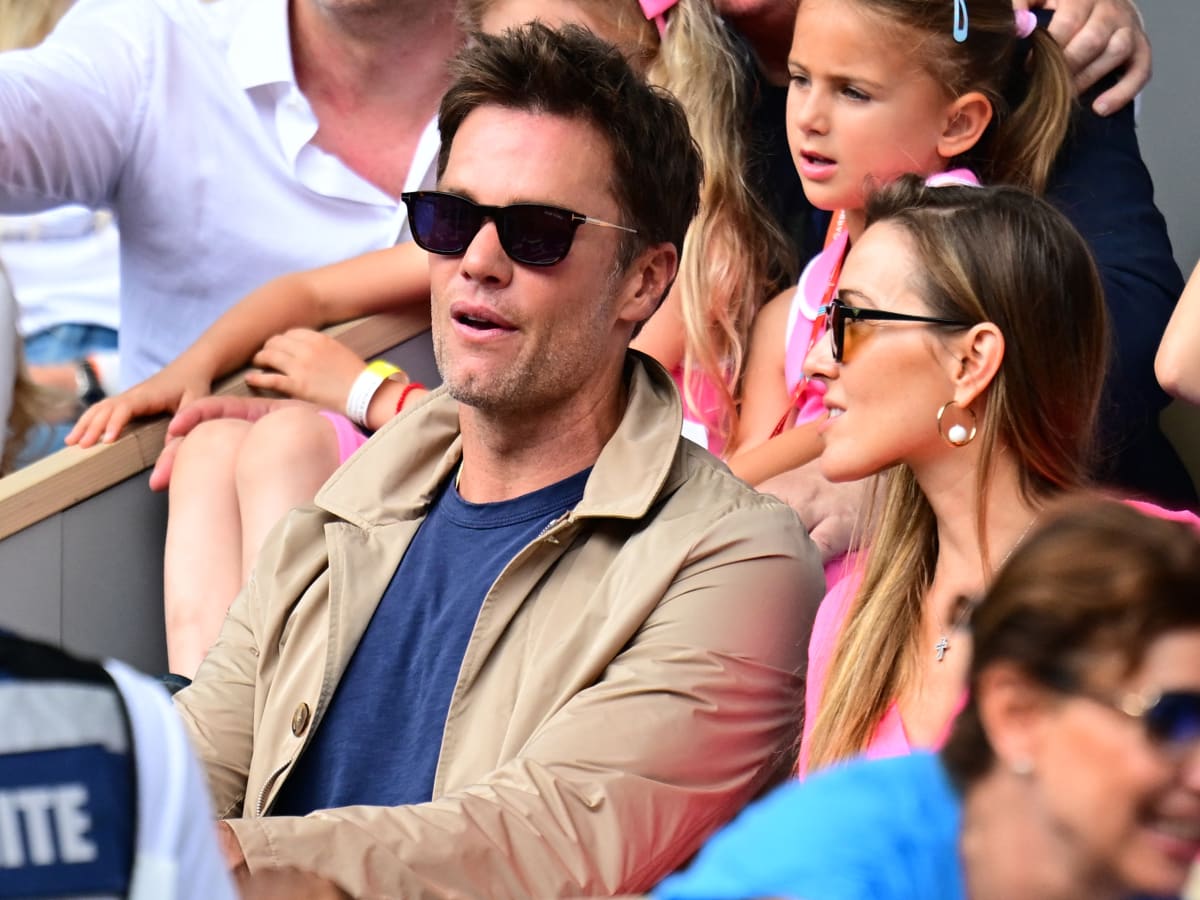 Tom Brady sits next to Novak Djokovic's wife Jelena at French Open