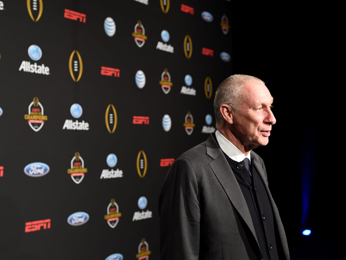 John Skipper: Tom Brady is a 'very expensive trophy' for Fox