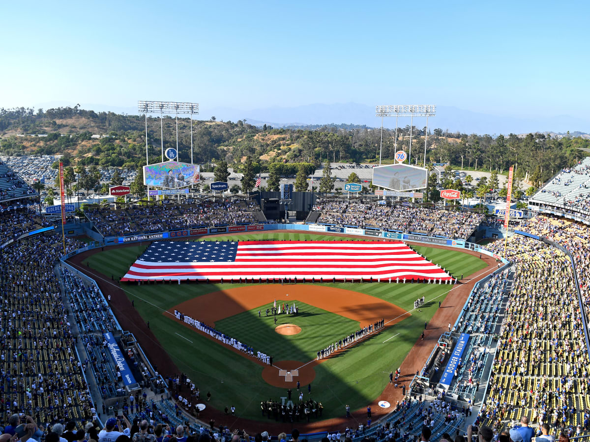 AMORAA J on X: I sang the National Anthem at the @Dodgers Game