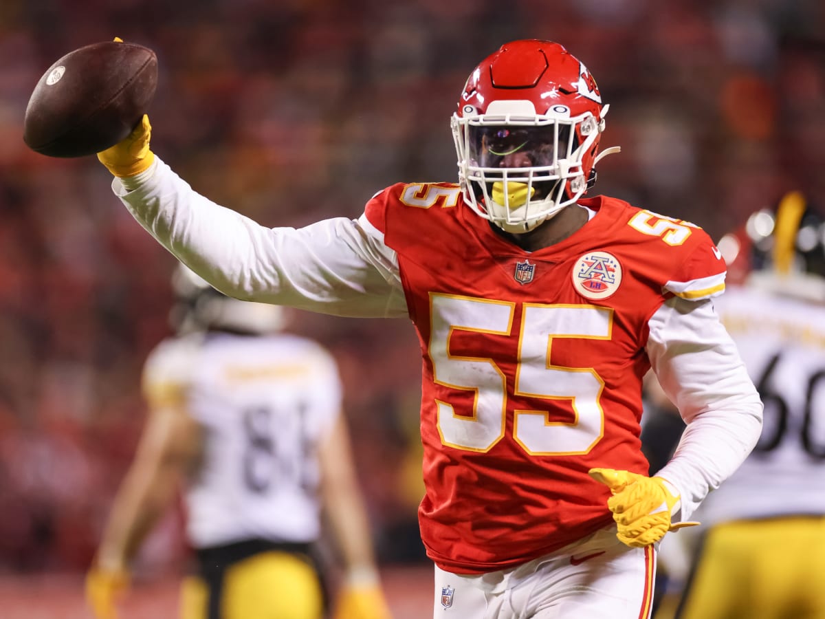 Ex-Chiefs Pass Rusher Frank Clark Connected to AFC Rival