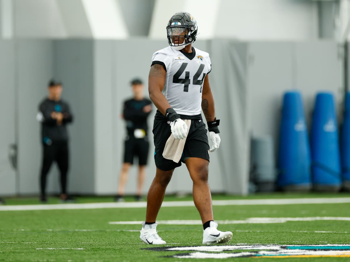 Jacksonville Jaguars linebacker Travon Walker (44) moves to the line of  scrimmage during an NFL football game against the Pittsburgh Steelers,  Saturday, Aug. 20, 2022 in Jacksonville, Fla. The Steelers defeat the