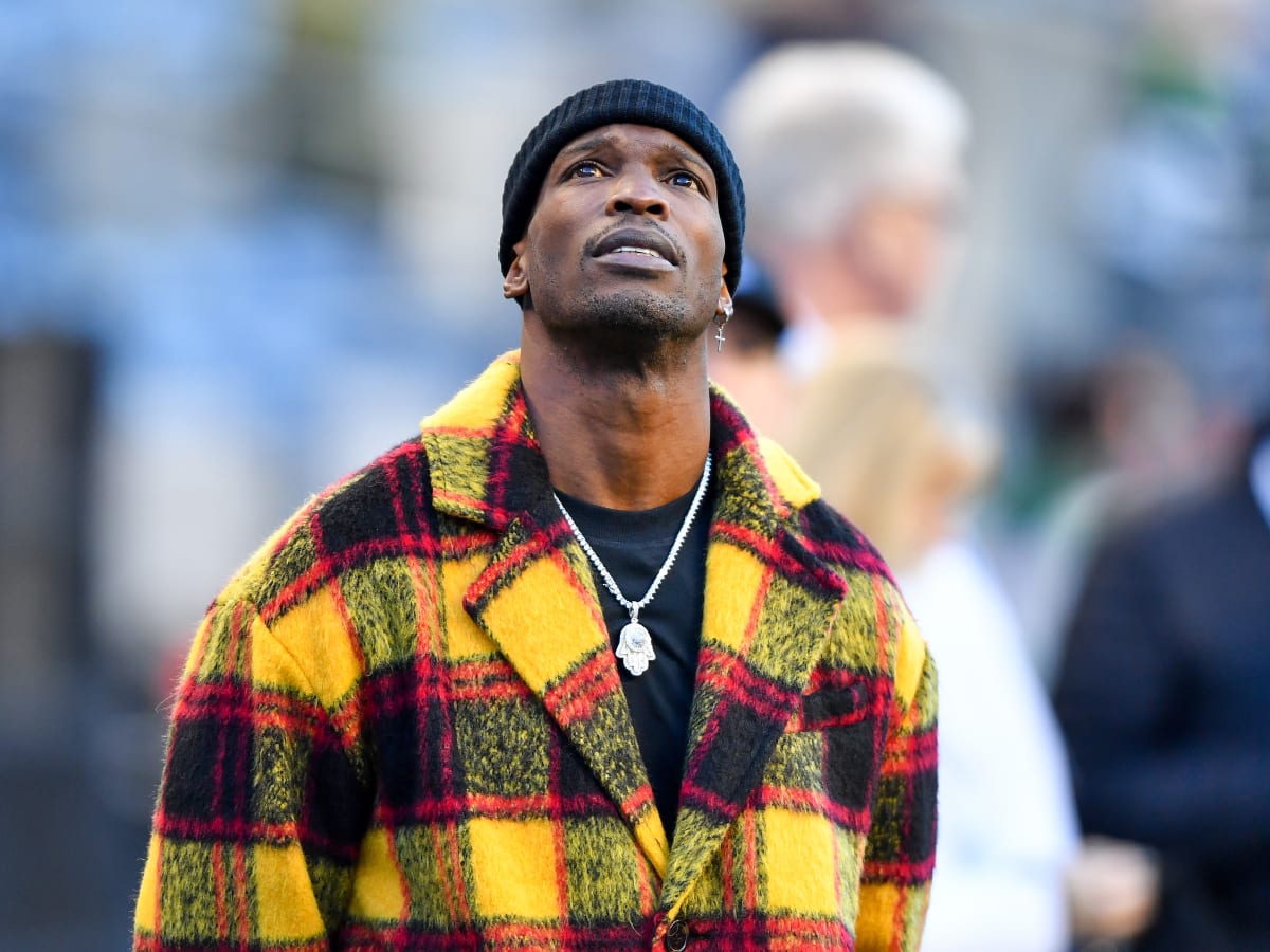 Terrell Owens 'Guarantees' 40 Time: NFL World Reacts - The Spun: What's  Trending In The Sports World Today