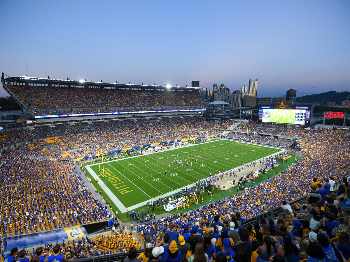 Pittsburgh Panthers Football Panoramic Picture Acrisure