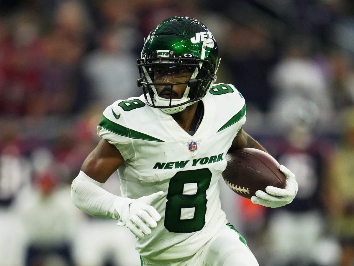 New York Jets defensive back Elijah Riley (33) celebrates a fourth down  stop during an NFL football game against the Houston Texans, Sunday, Nov.  28, 2021, in Houston. (AP Photo/Matt Patterson Stock