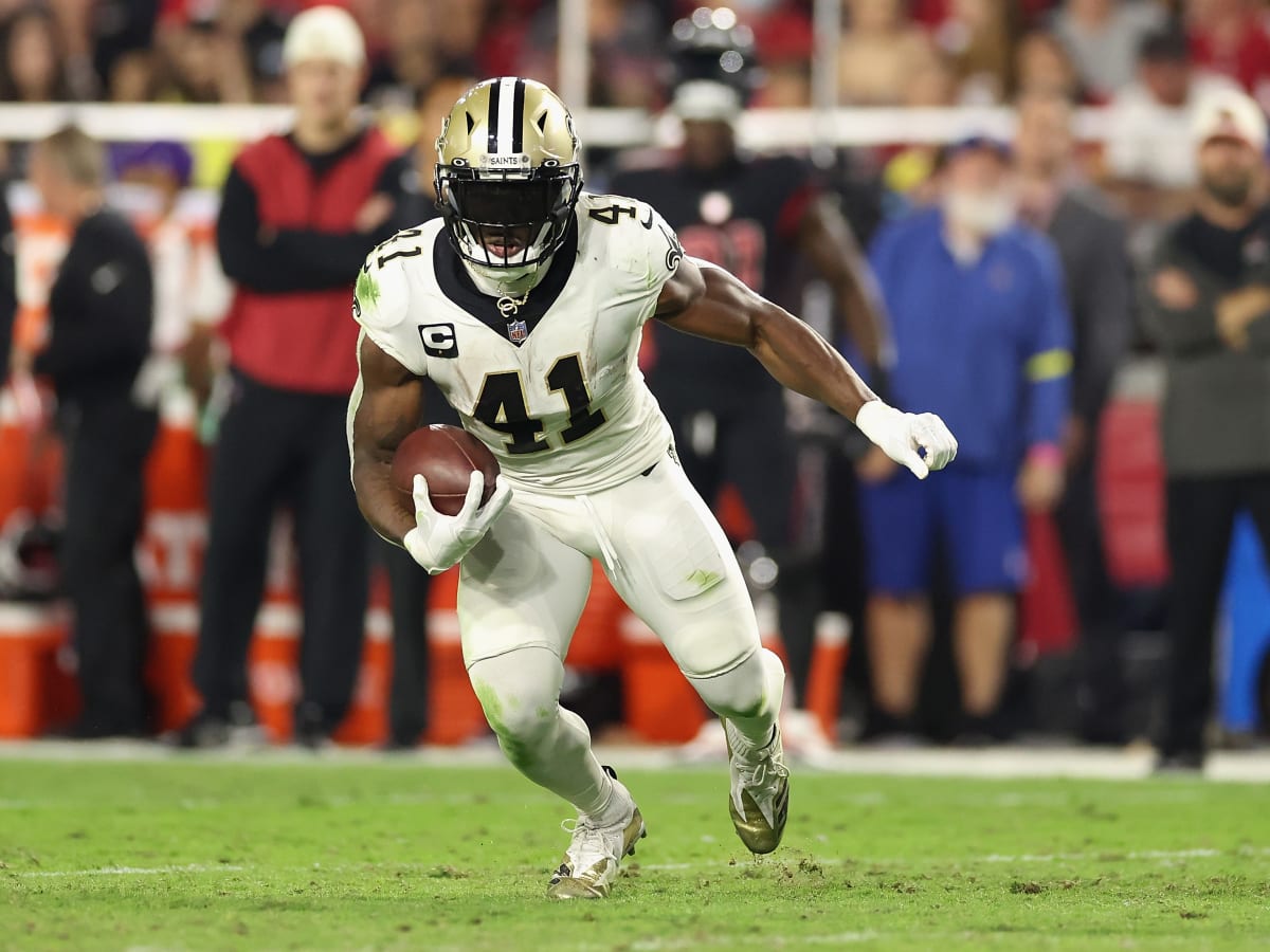 NFL World Reacts To Saints Decision On Key Offensive Player - The Spun:  What's Trending In The Sports World Today